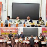 सड़क सुरक्षा में मिसाल बने हिंडालको रेनुसागर के विद्यार्थी, परिवहन विभाग ने किया सम्मानित