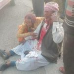 तेलगुड़वा मार्ग पर बड़ा हादसा टला, बस पेड़ से टकराई—एक की मौत, कई घायल